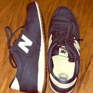 Women’s New Balance 70’s style 420 running shoe